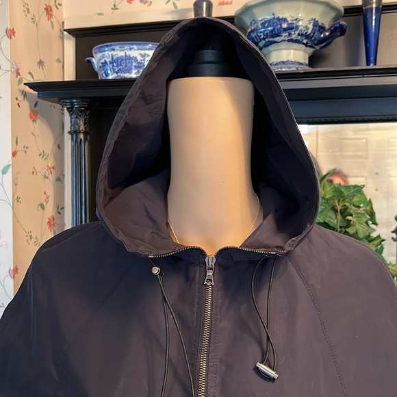 Theory Cape/Poncho - Picture 2 of 6